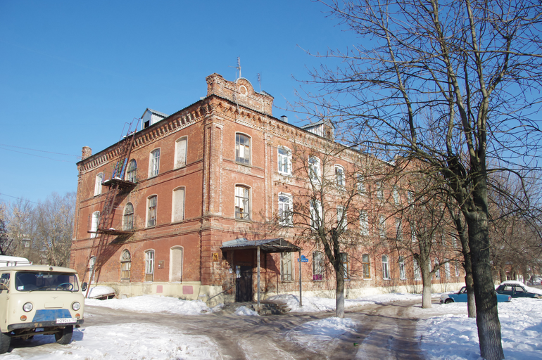 улица Ильича 11)